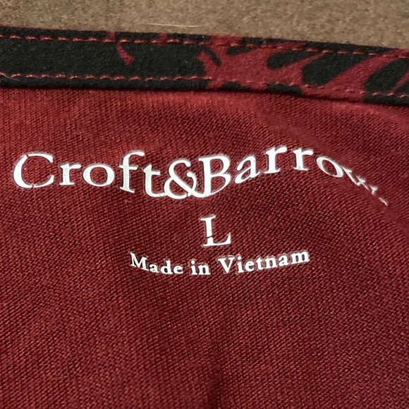 Croft and Barrow Red Long Sleeve with Black leaf pattern - Picture 3 of 5